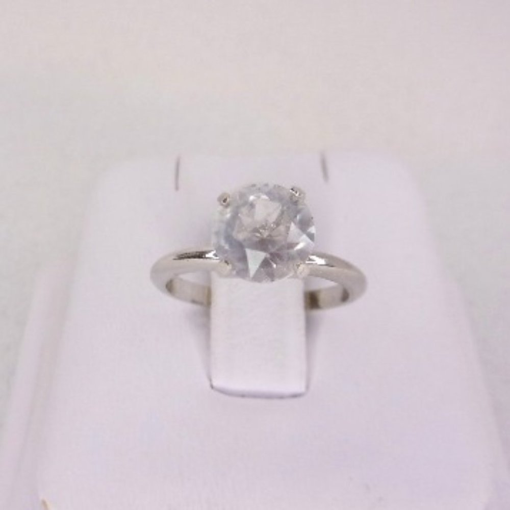 Uncas Solitaire Faux Diamond Silver Ring Size 5